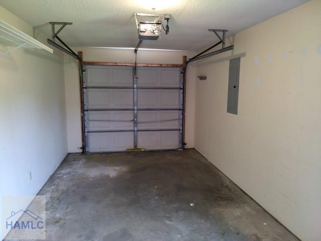 905 King Air Ct - Photo 2 of 12