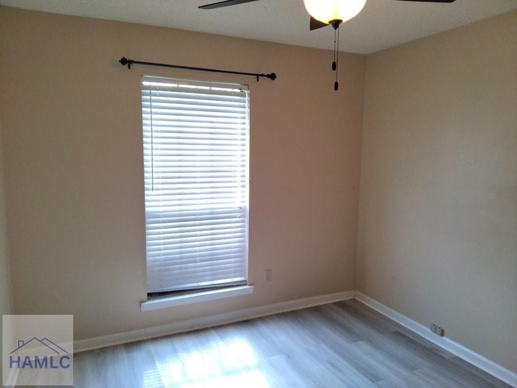 905 King Air Ct - Photo 5 of 12