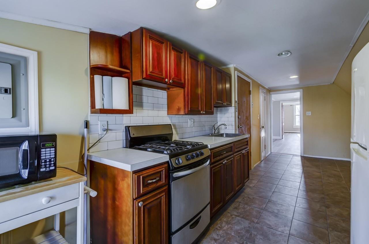788 Avenue A - Photo 4 of 16