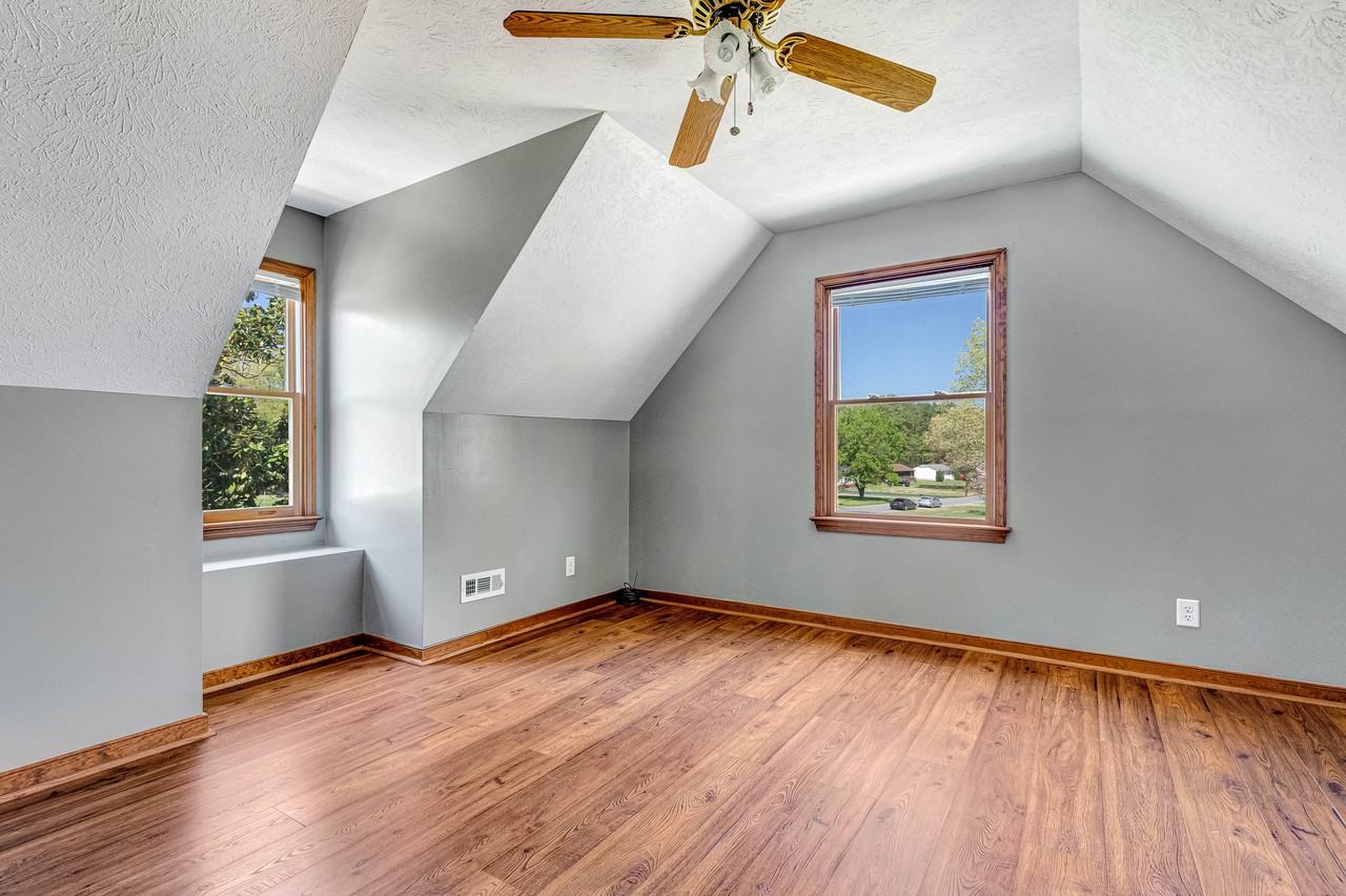 421 Evanrude Ln #1 - Photo 4 of 26