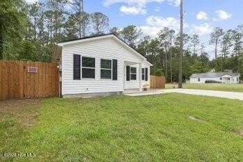 629 Walnut Dr - Photo 3 of 24