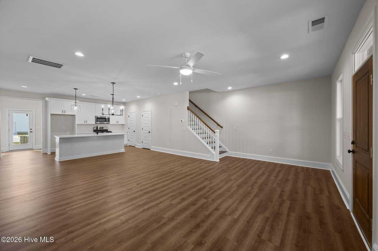 3903 Harkers Way - Photo 5 of 31