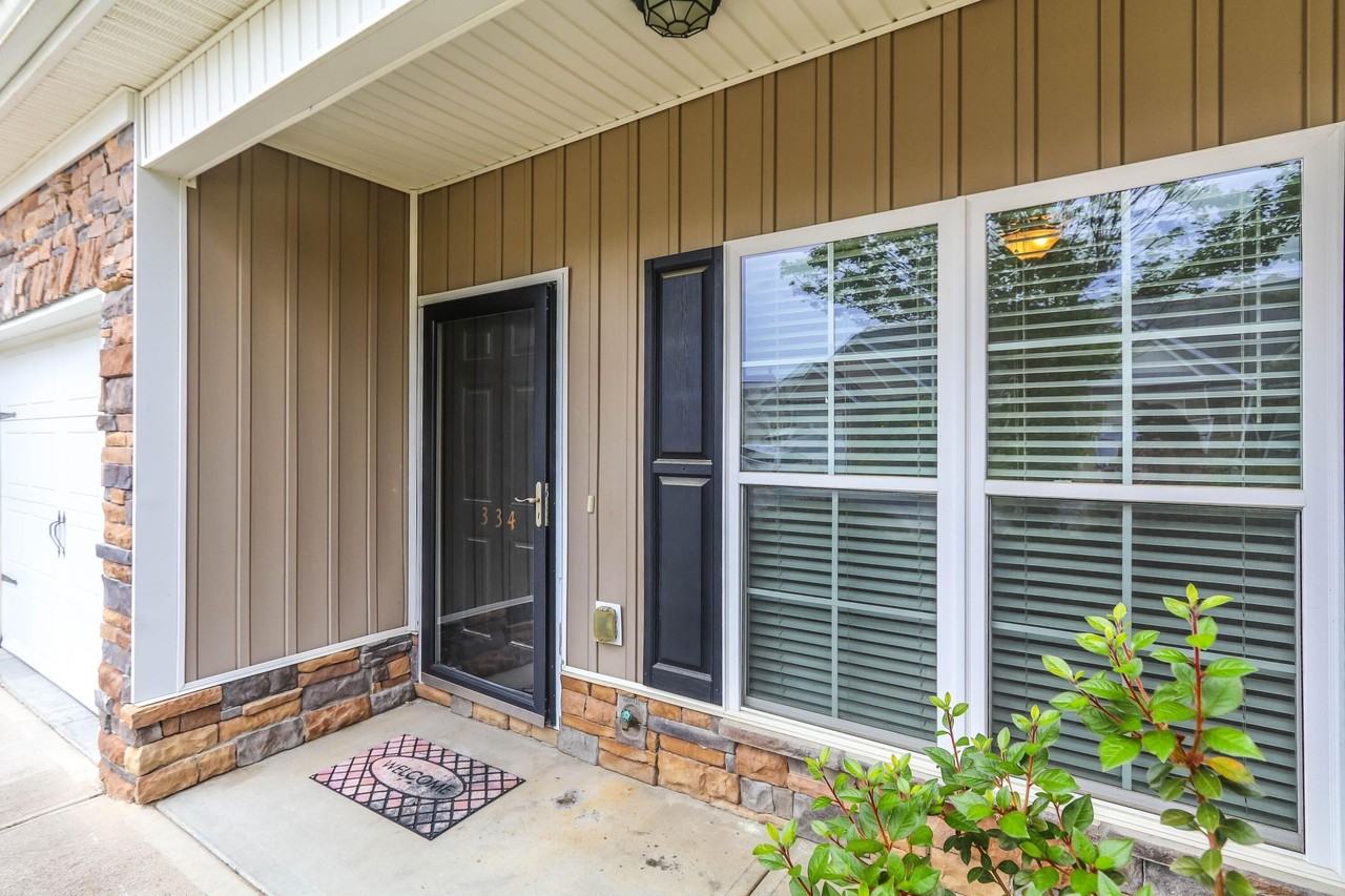 334 High Meadows Pl - Photo 5 of 38