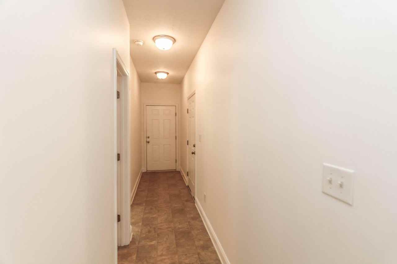 334 High Meadows Pl - Photo 6 of 38