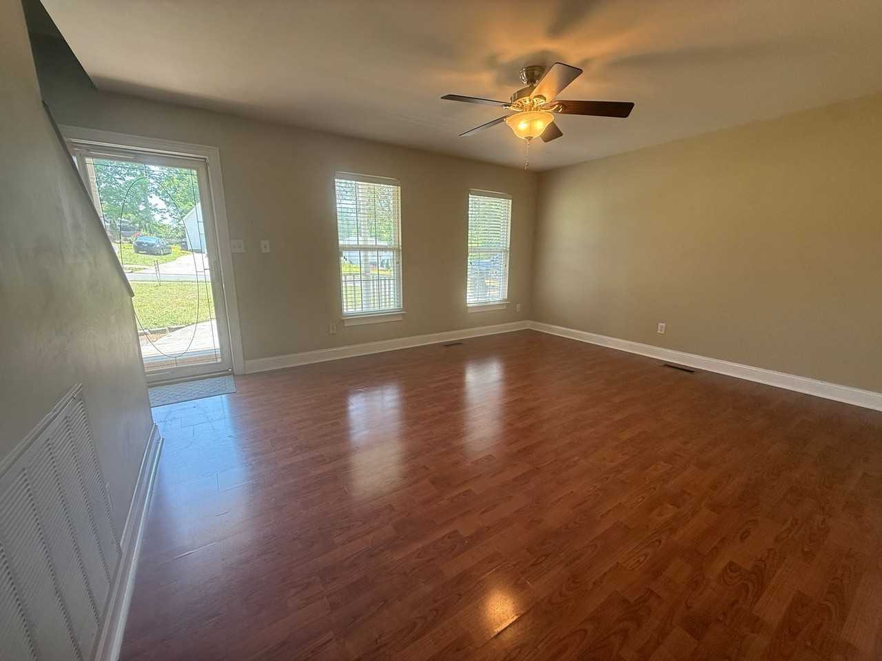 135 Quail Run Trce - Photo 2 of 11