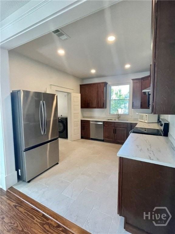 537 Maupas Ave #3 - Photo 6 of 21