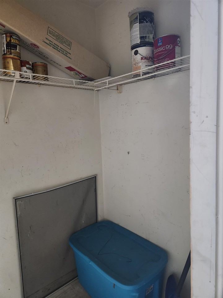 1394 Bradley Dr - Photo 7 of 41