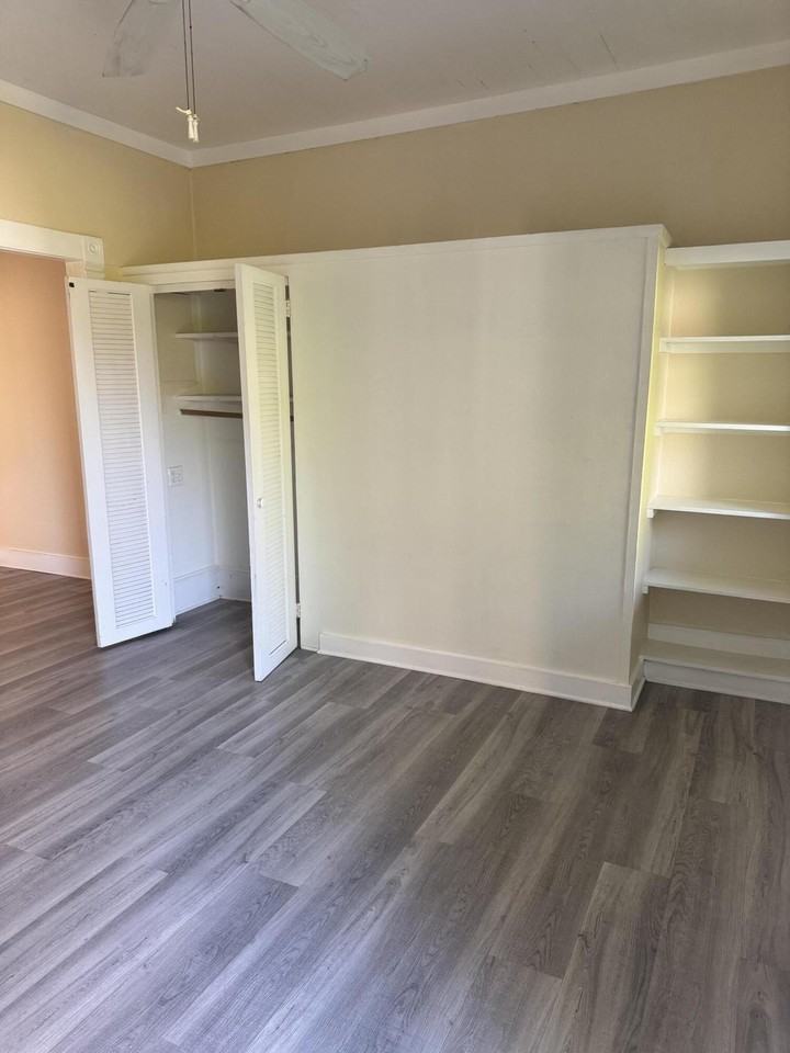 1120 Washington St #SU - Photo 3 of 9