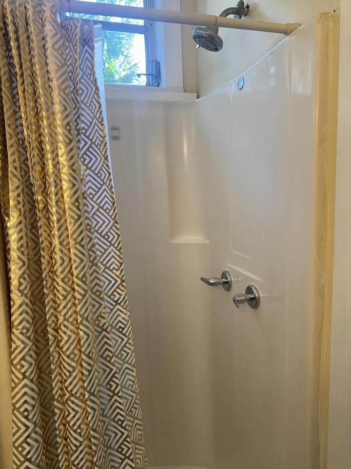 1120 Washington St #SU - Photo 7 of 9