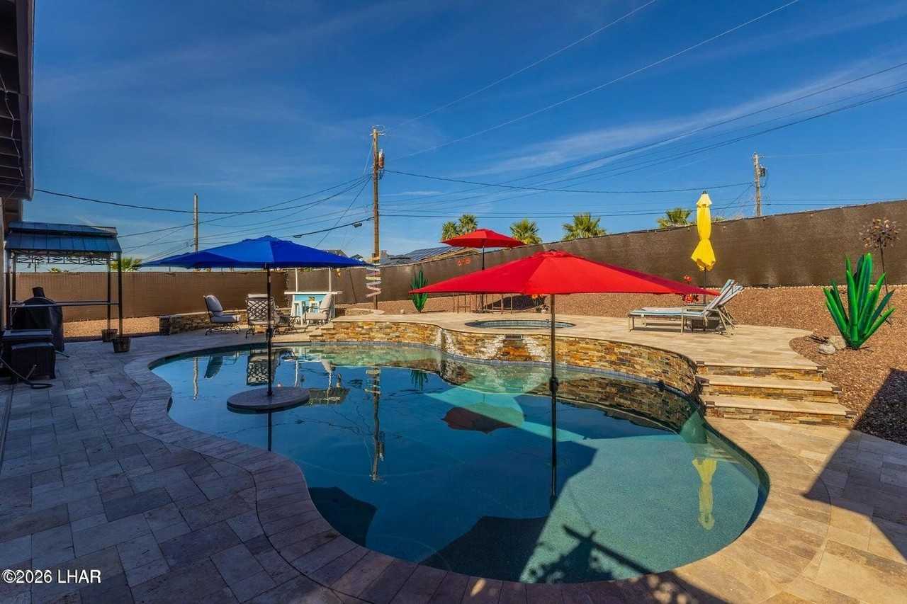 3117 Chemehuevi Blvd - Photo 2 of 25