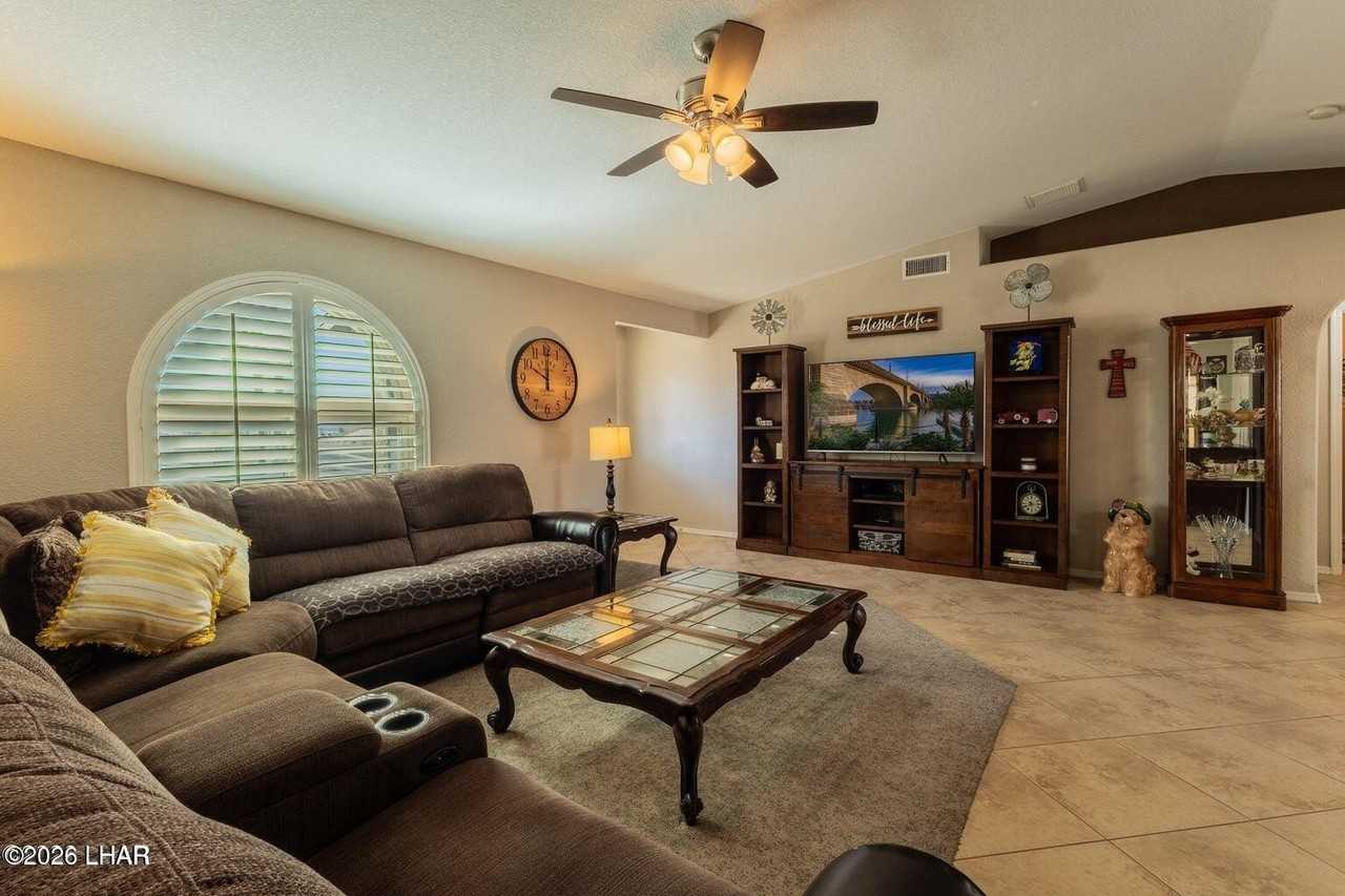 3117 Chemehuevi Blvd - Photo 4 of 25