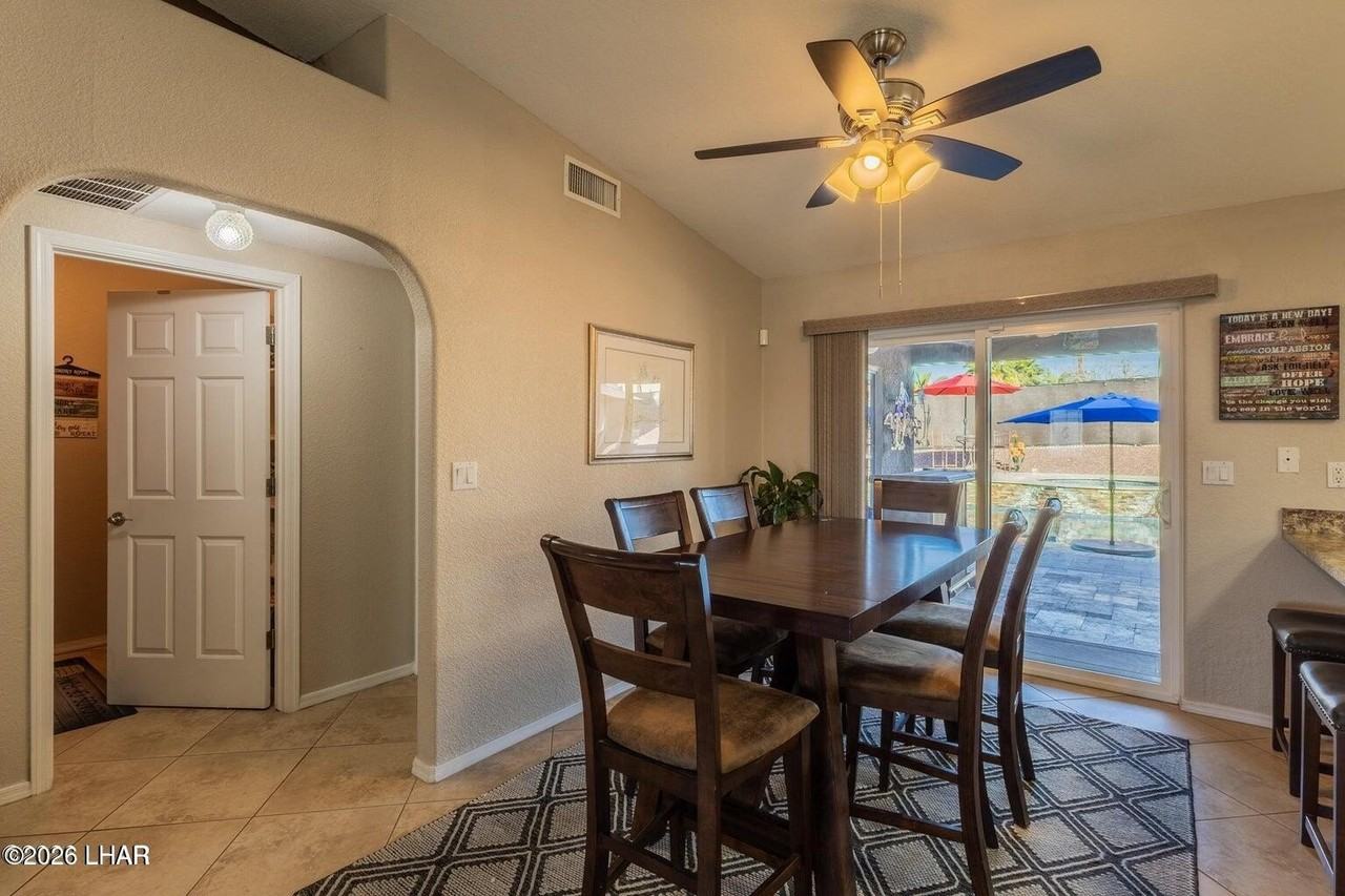 3117 Chemehuevi Blvd - Photo 7 of 25