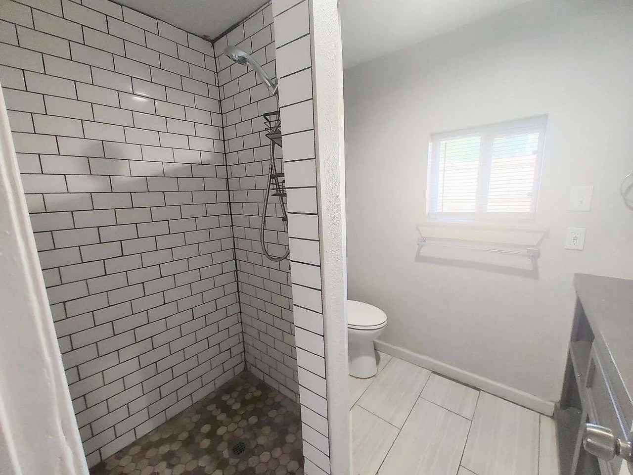 2404 Avenue U #REAR - Photo 6 of 6