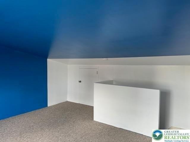 32 Powell St - Photo 7 of 12
