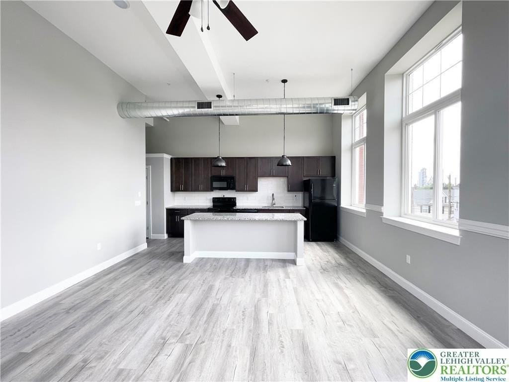 216 Penn St #8 - Photo 7 of 10