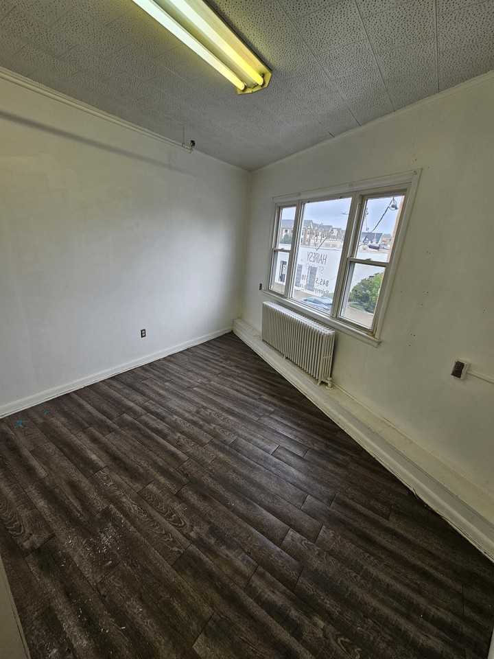 44 Raymond Ave #215