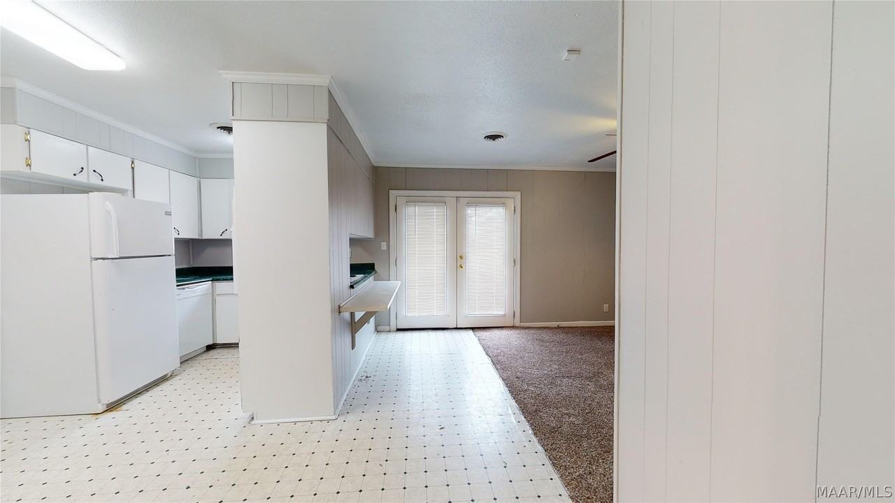 3252 Cheltenham Dr - Photo 6 of 23