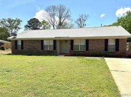 featured image of 710 Summer Ln