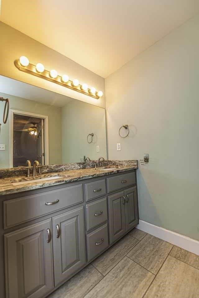443 Beverly Dr - Photo 4 of 29