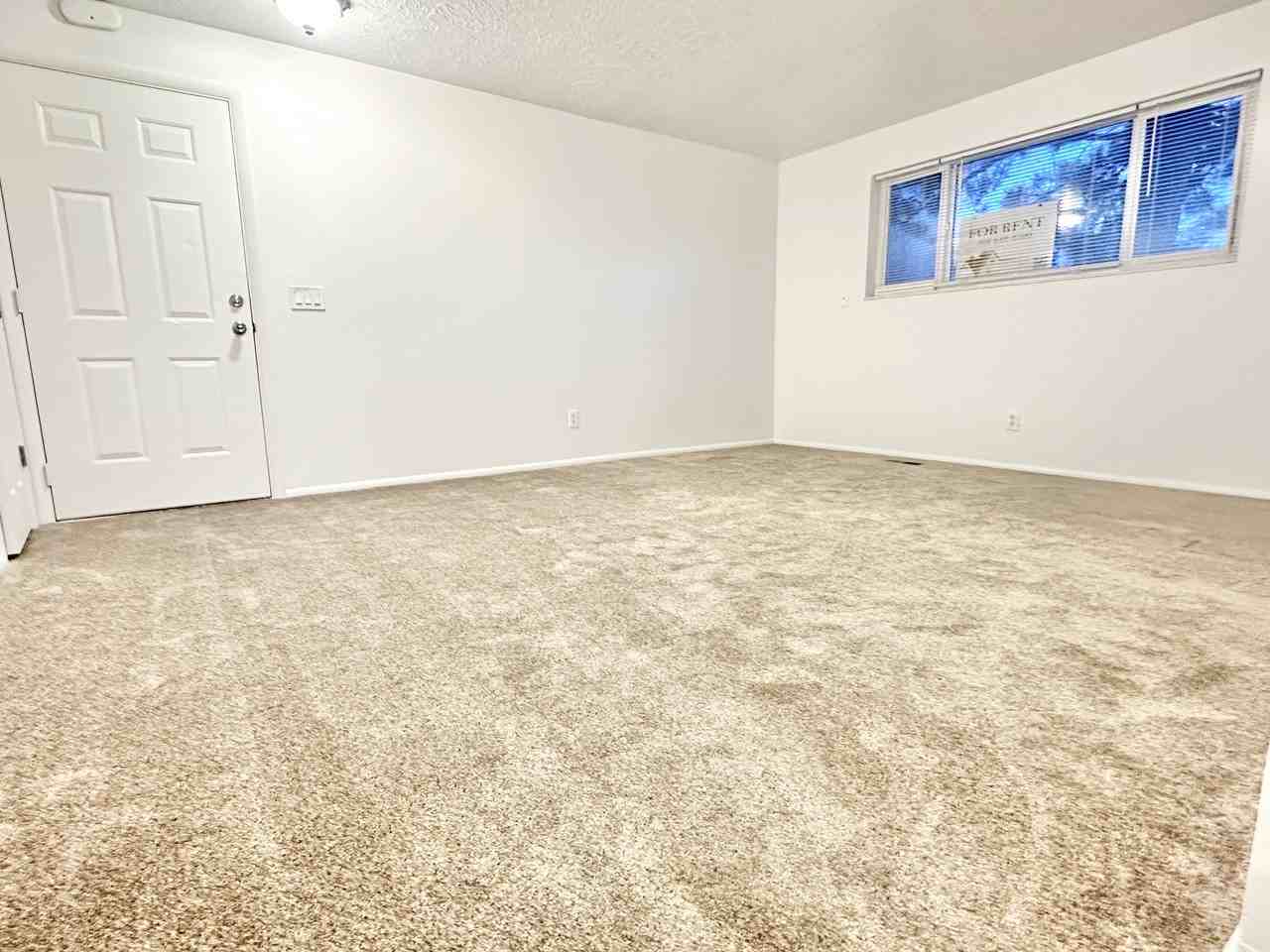 265 E 8880 S #7 - Photo 6 of 25
