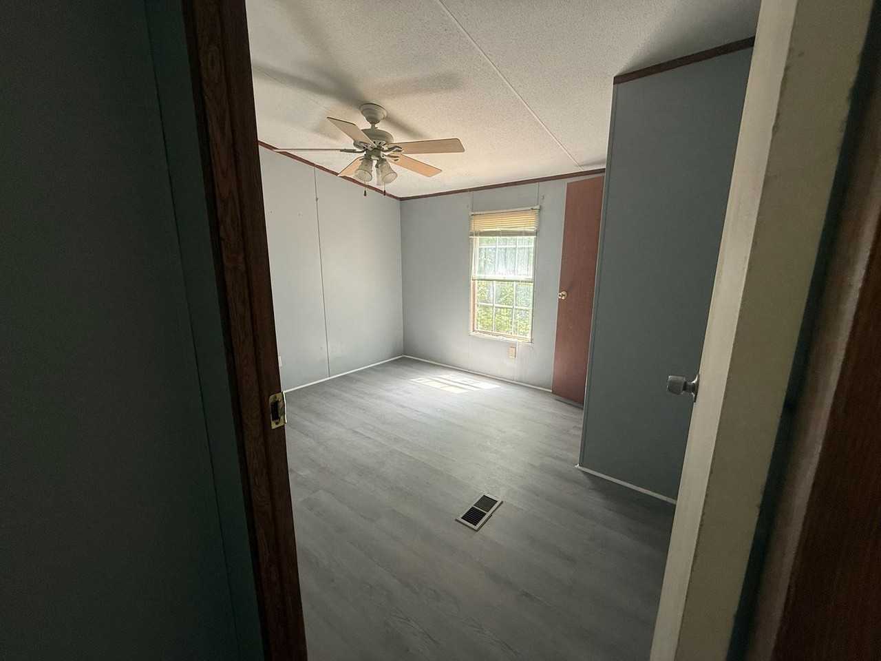 120 Dandridge Rd - Photo 6 of 14