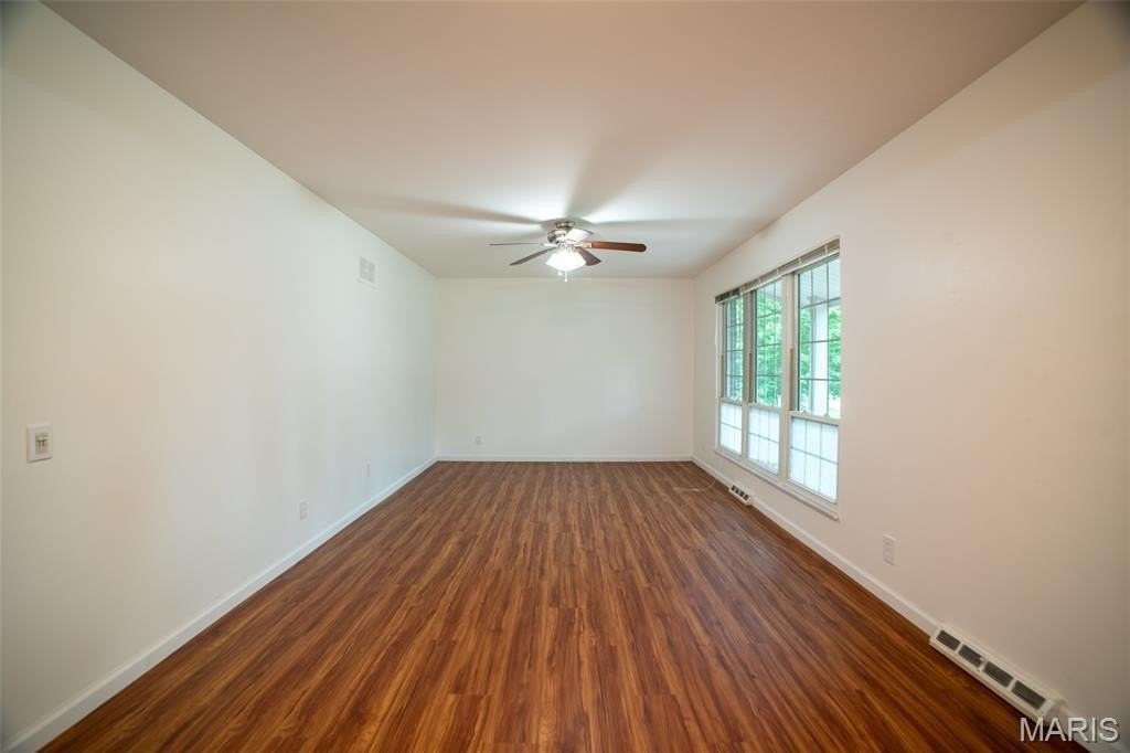 1226 Wissmann Dr - Photo 2 of 20