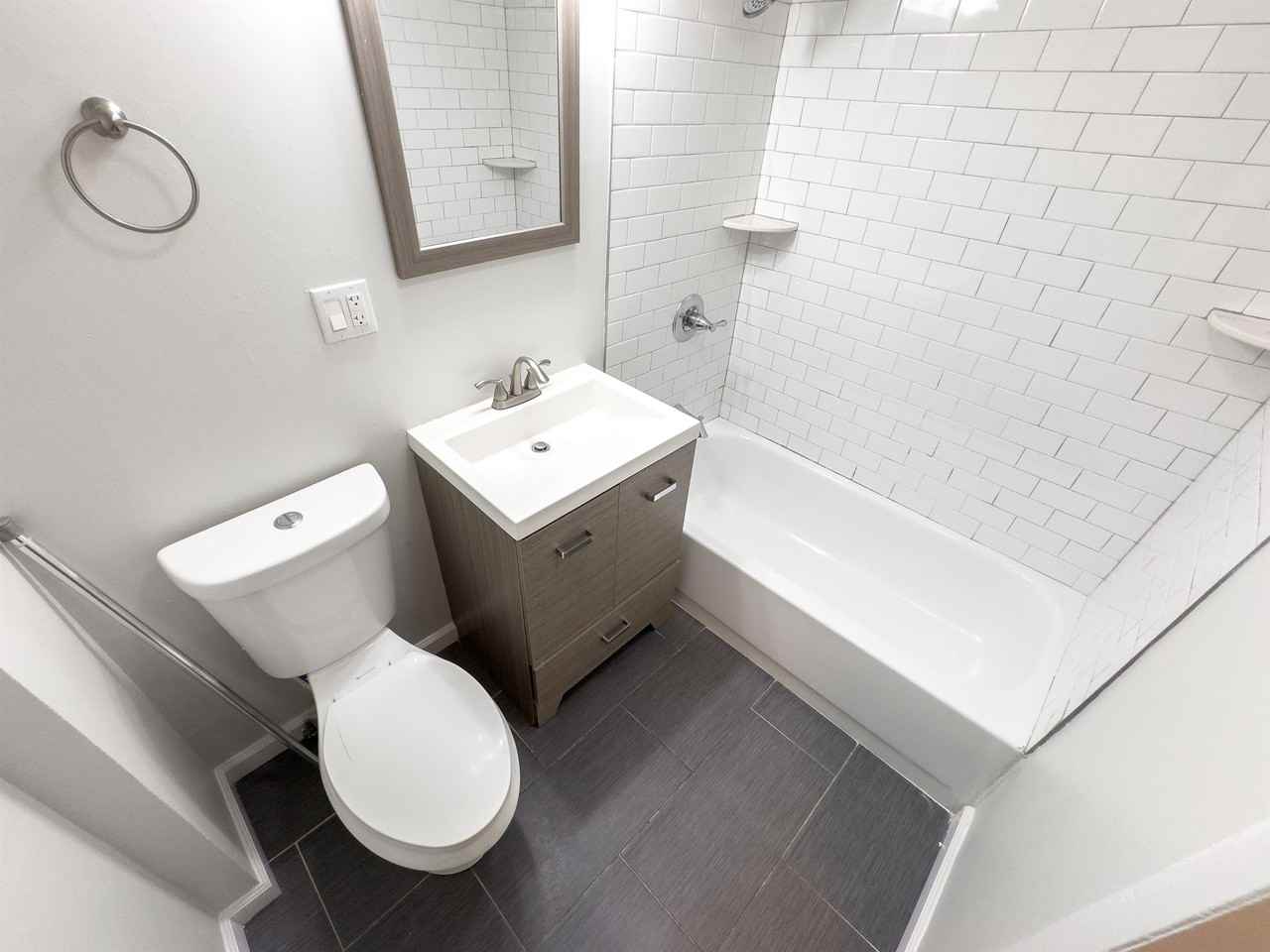 428 Liberty St #428-2C - Photo 5 of 8