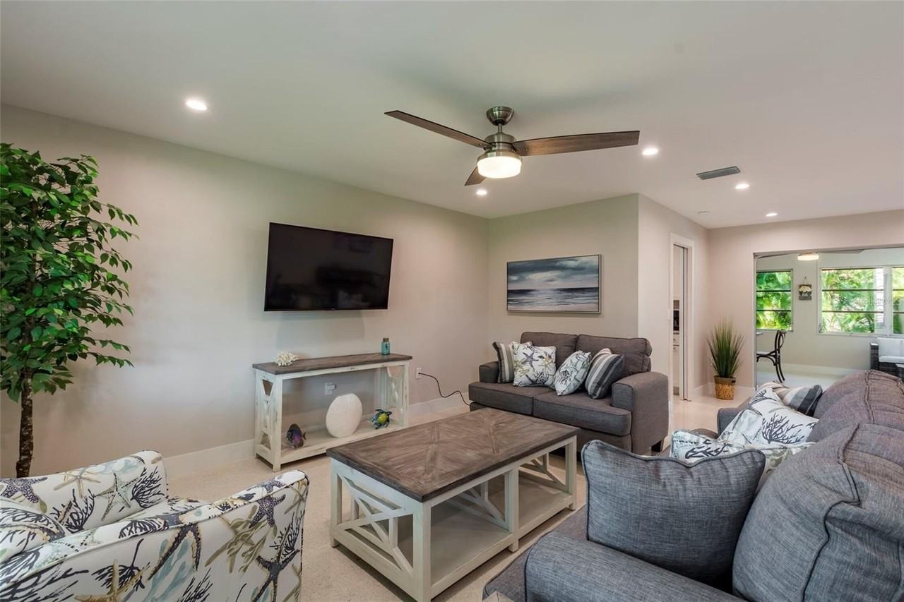 3005 Chase Cir - Photo 4 of 22