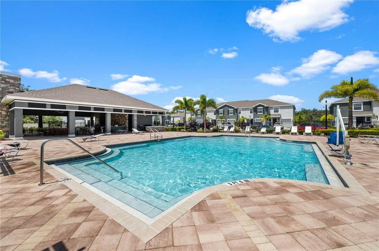 8924 Milestone Dr - Photo 2 of 22