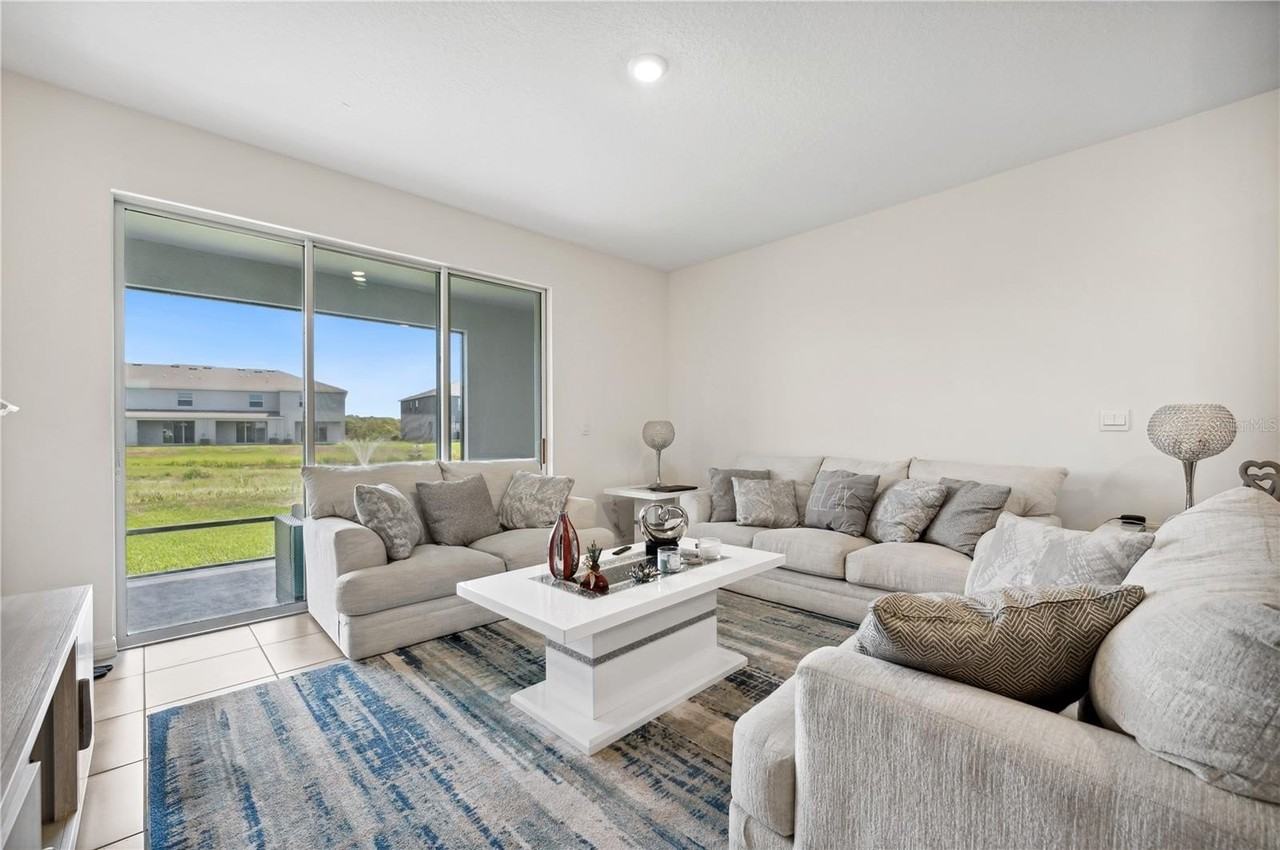 8924 Milestone Dr - Photo 3 of 22