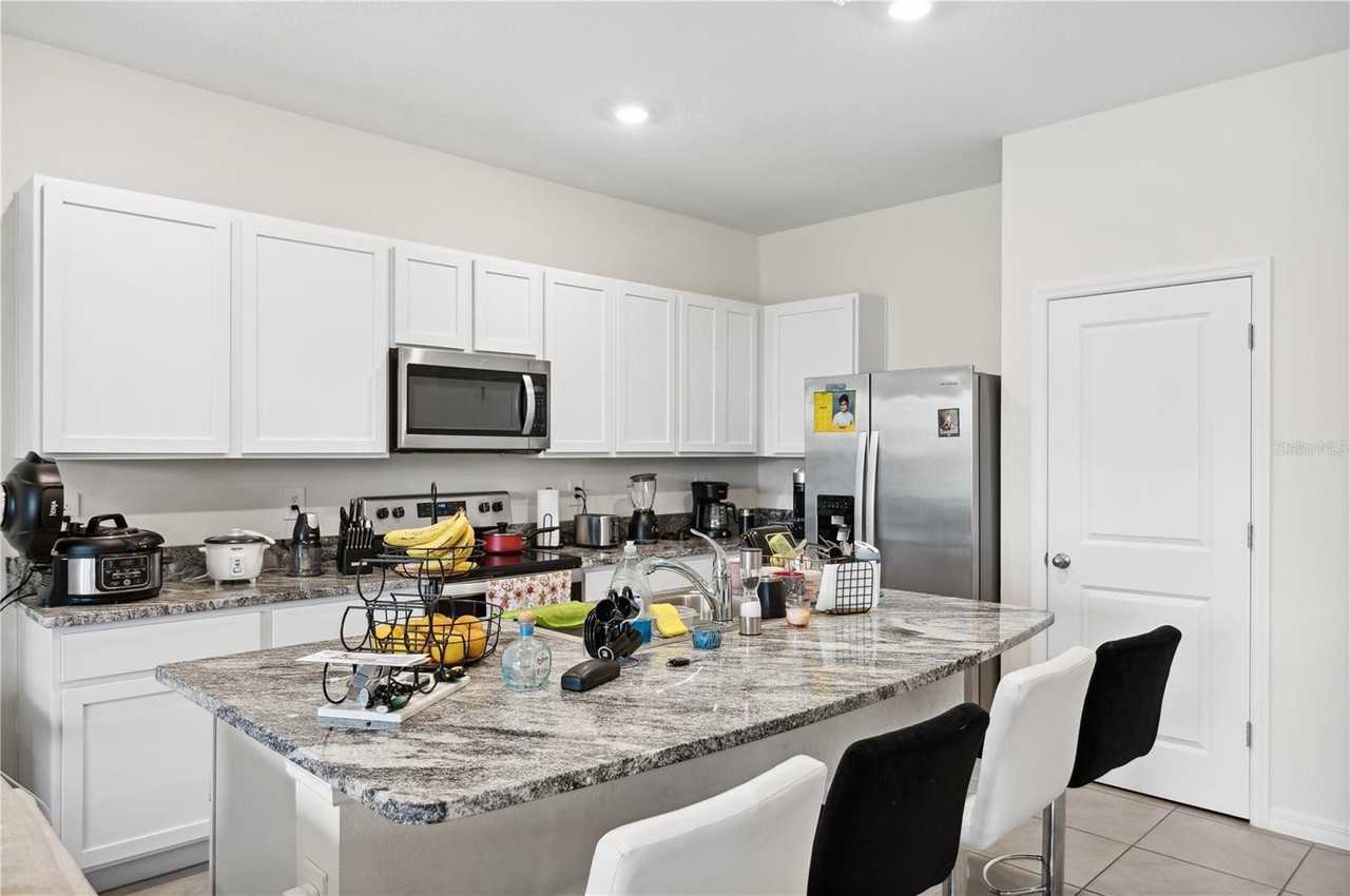 8924 Milestone Dr - Photo 7 of 22