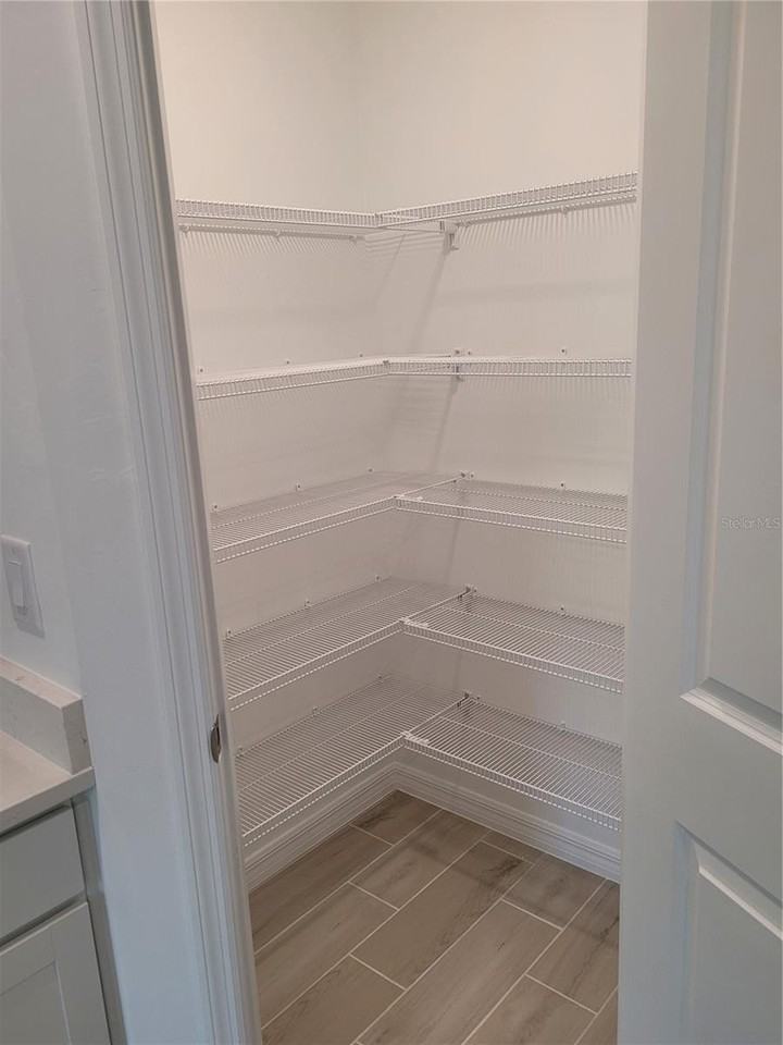 6305 Shaw St - Photo 7 of 23