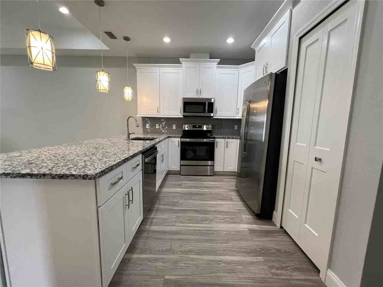 45 Wellham Ln - Photo 5 of 28