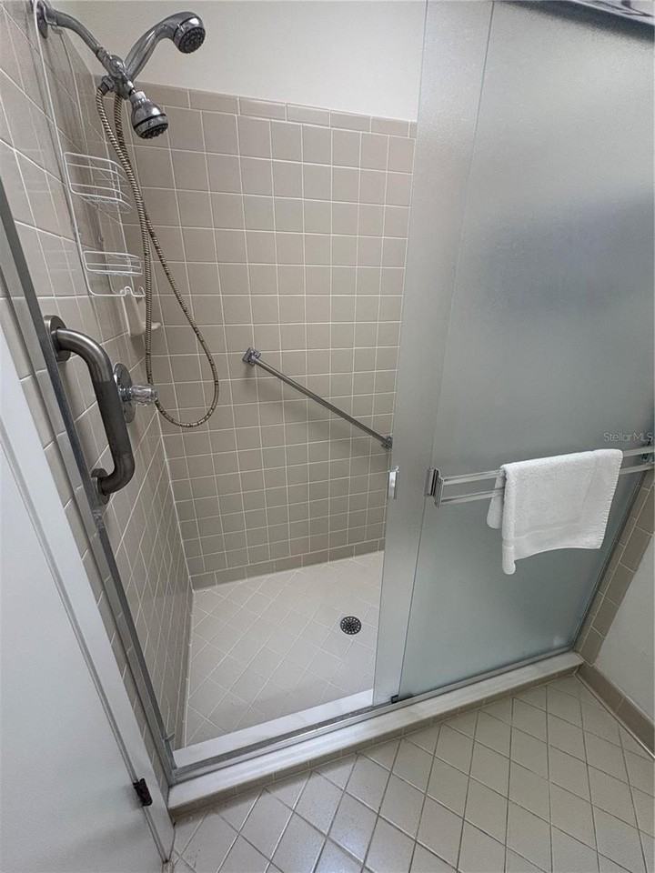 22 Bristol Dr - Photo 7 of 27