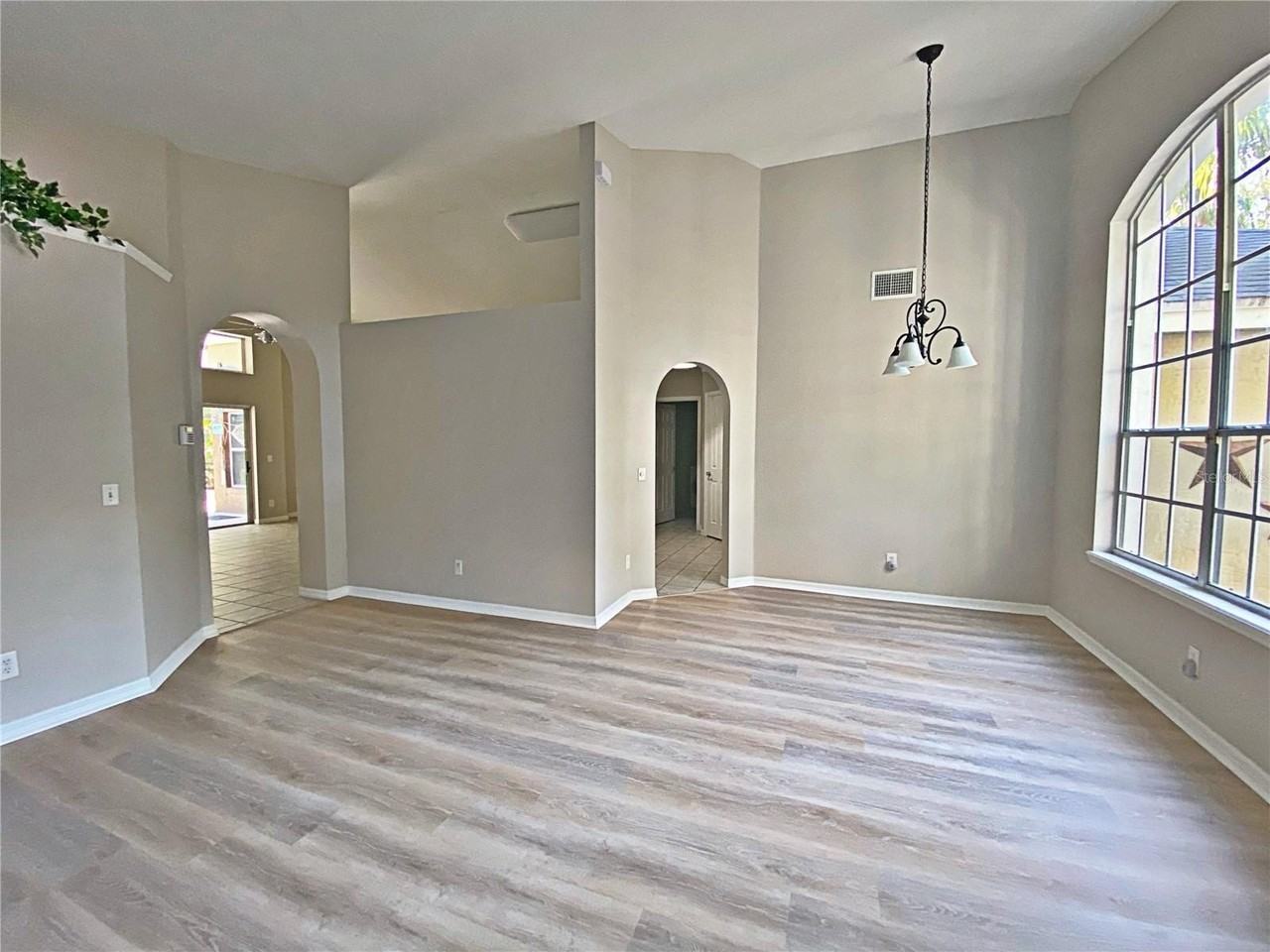 16834 Rockwell Heights Ln - Photo 7 of 21