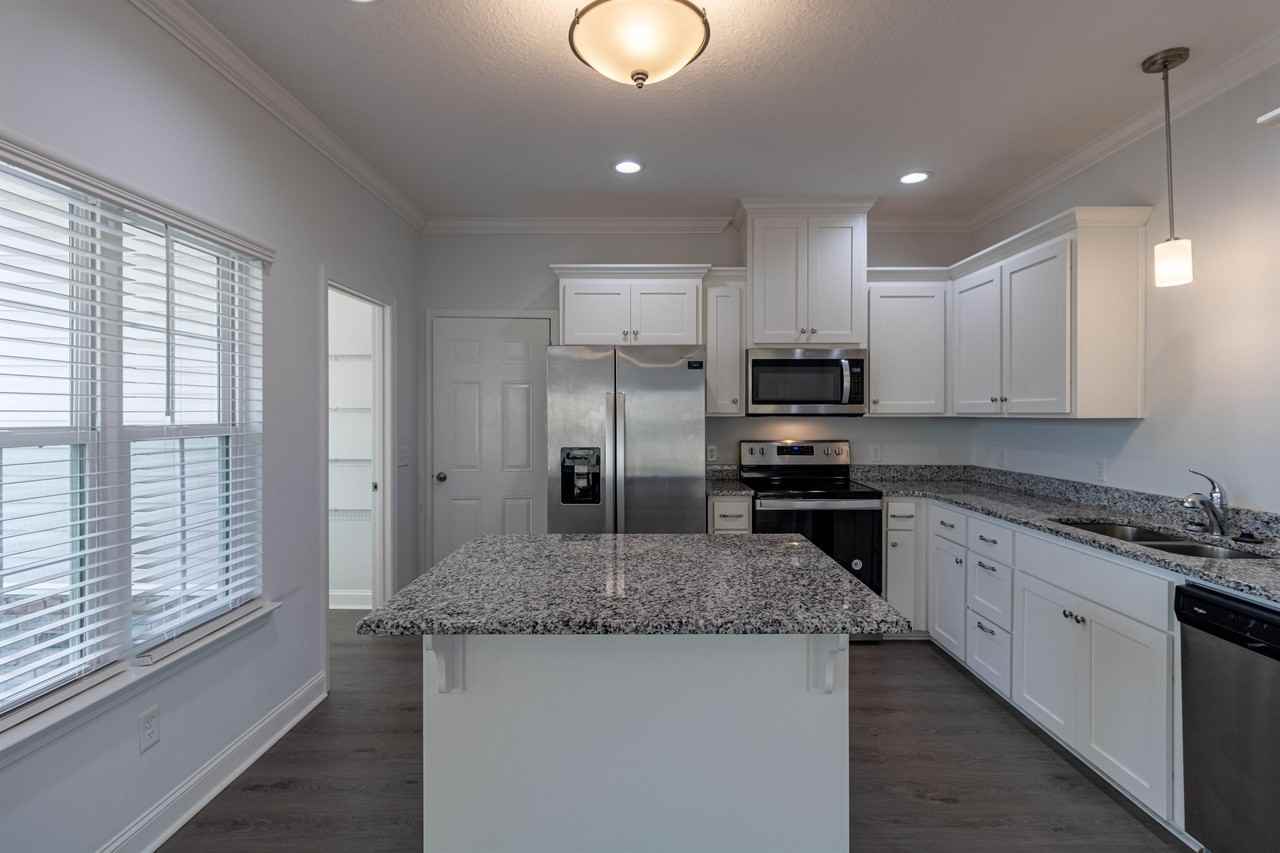 260 Rutledge Dr #1 - Photo 7 of 24