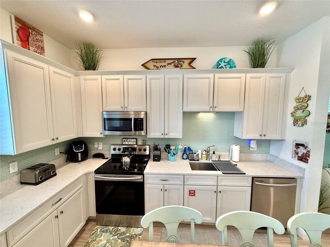 3001 Latitude Ln - Photo 6 of 50