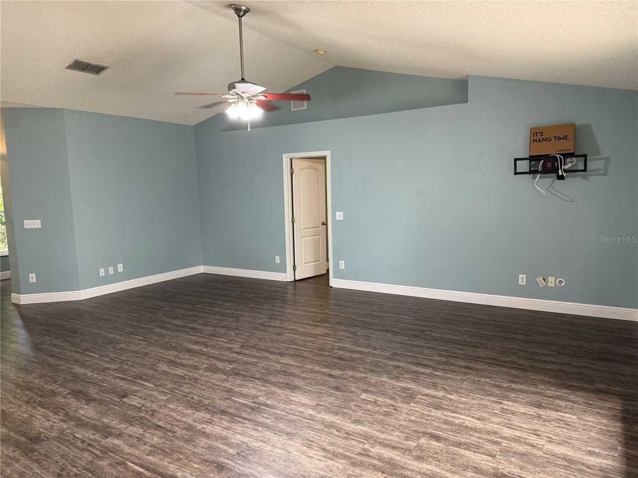 1010 Stationside Dr - Photo 6 of 12