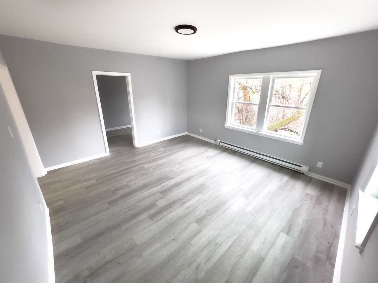 428 Liberty St #428-3A - Photo 2 of 10
