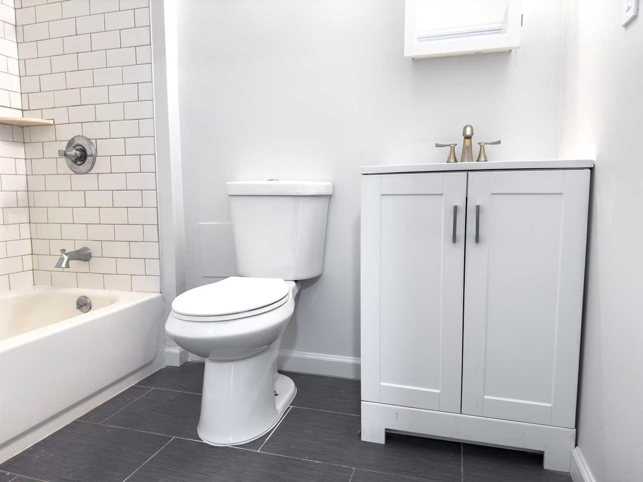 428 Liberty St #428-2B - Photo 2 of 9