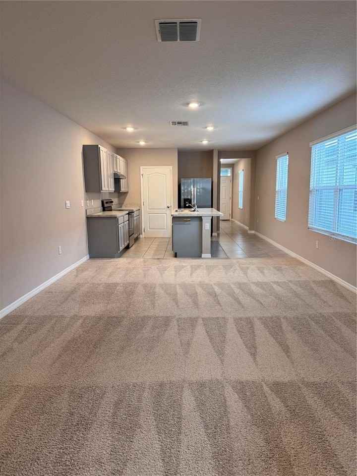 2531 Avalon Park Blvd - Photo 6 of 32
