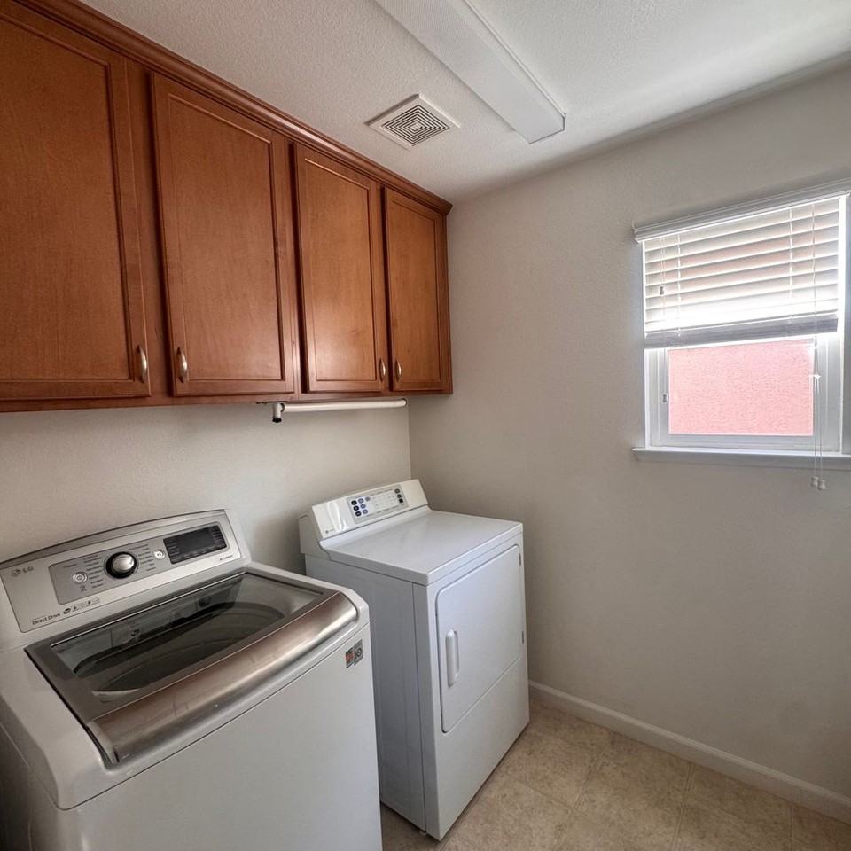 2066 Waterhouse Rd - Photo 5 of 11