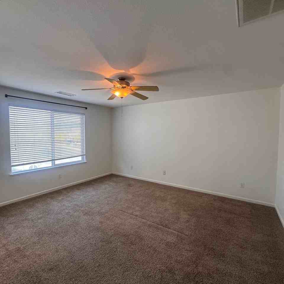 2066 Waterhouse Rd - Photo 6 of 11