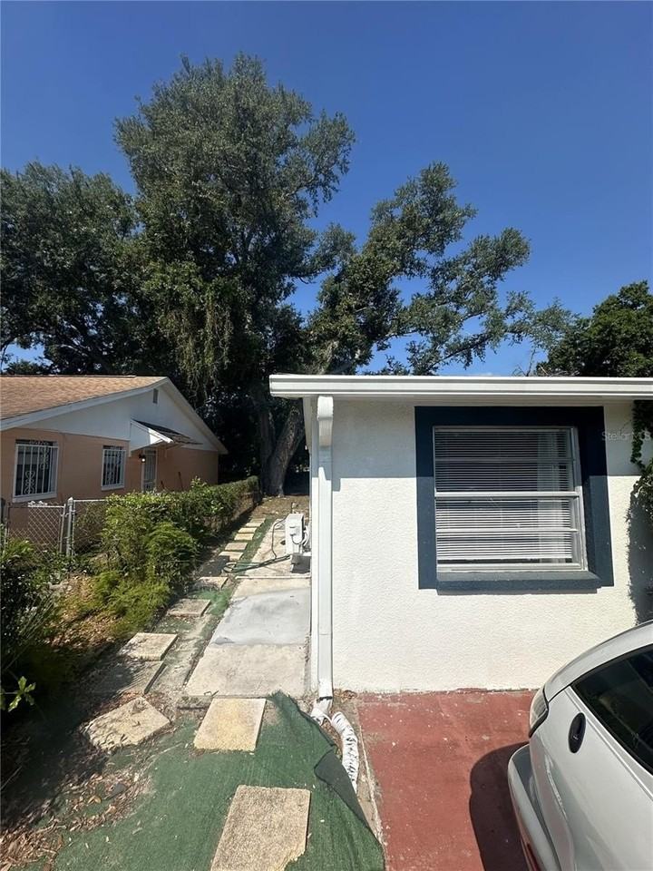 4410 Atwater Dr - Photo 2 of 9