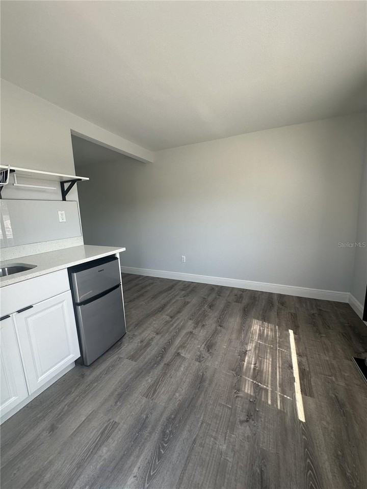 4410 Atwater Dr - Photo 4 of 9