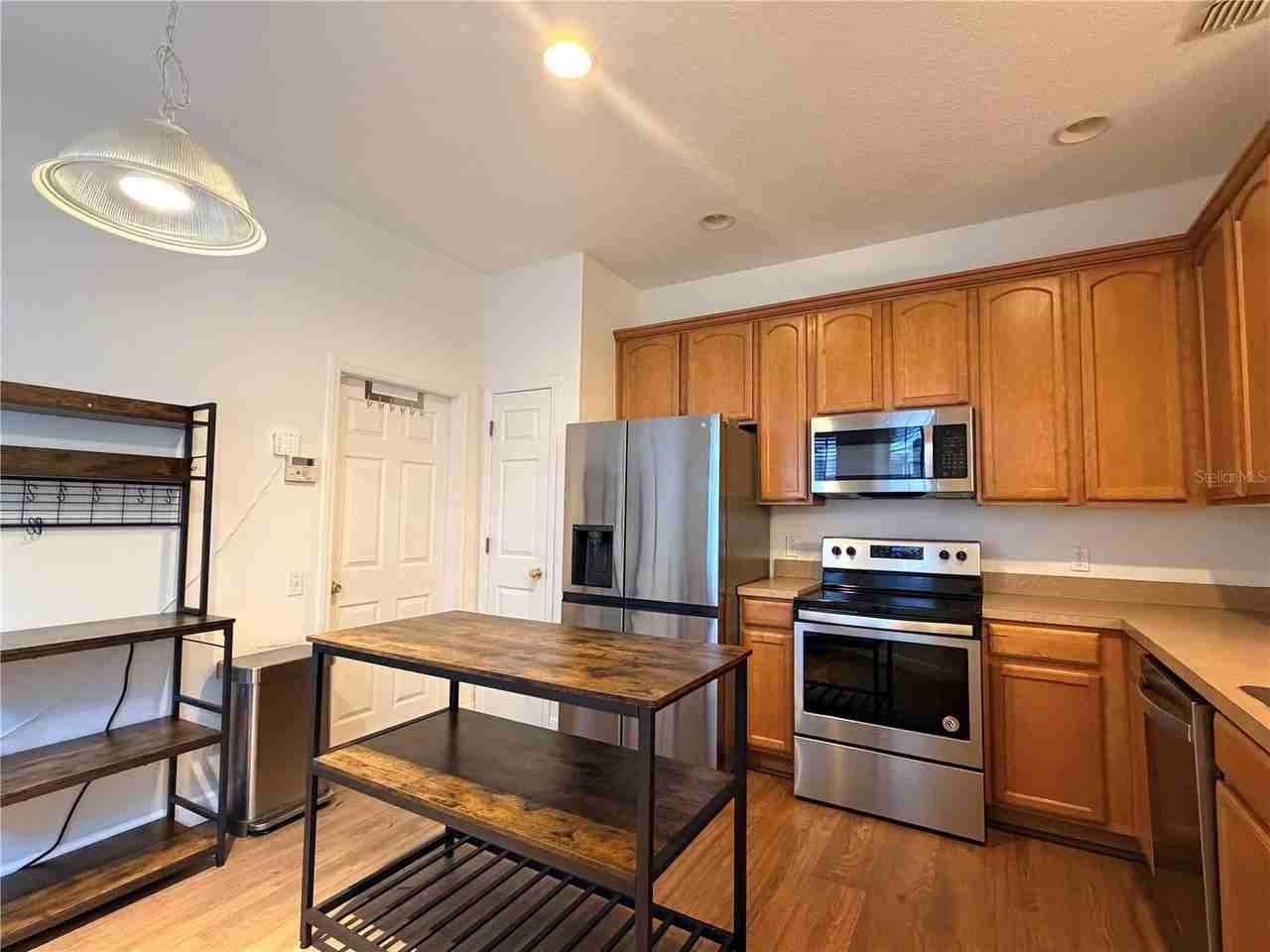 4212 Bismarck Palm Dr - Photo 6 of 47