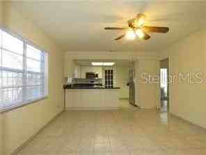 1422 Oak Valley Dr - Photo 3 of 9