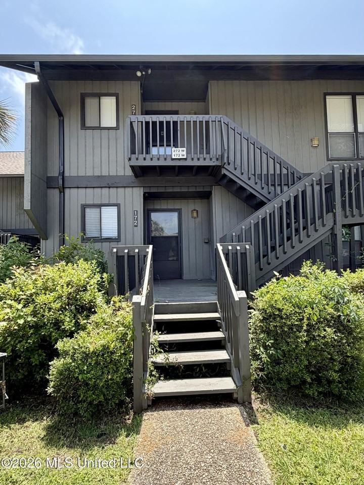 172 Lanai Vlg Lot W