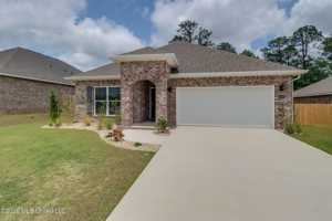 featured image of 17813 Kelso Dr