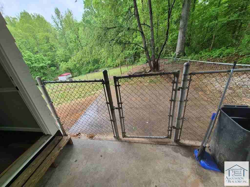961 Southland Dr - Photo 7 of 7